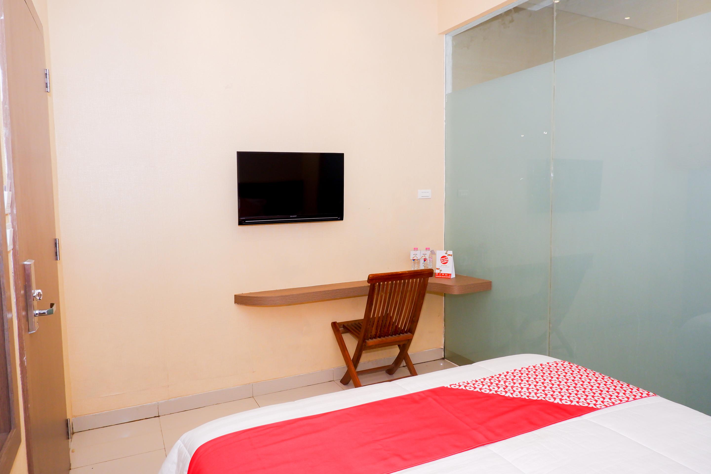 Oyo 379 Grand Mundu Hotel Semarang Kültér fotó