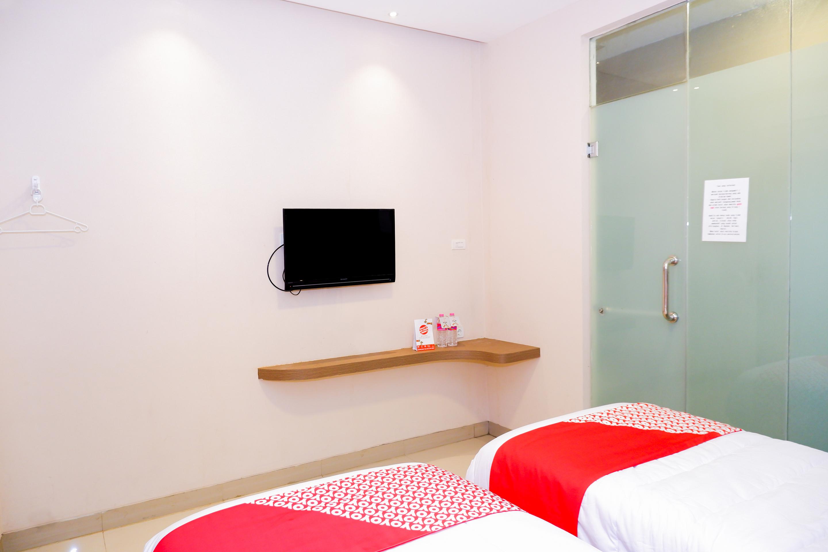 Oyo 379 Grand Mundu Hotel Semarang Kültér fotó